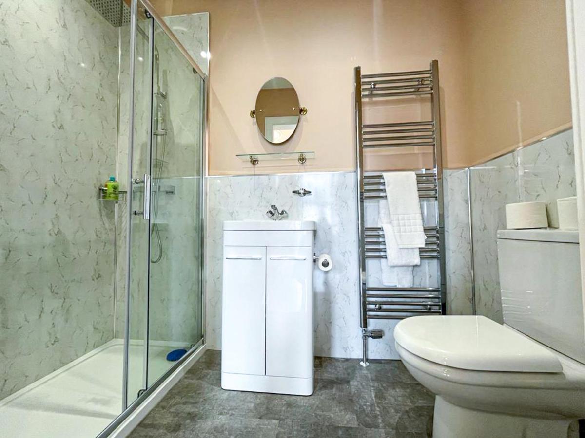 Remarkable 5Br Townhouse With Garden, Sleeps 12 เอดินบะระ ภายนอก รูปภาพ