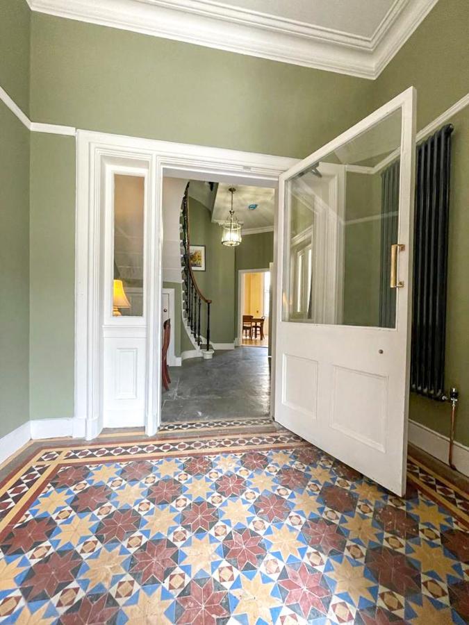 Remarkable 5Br Townhouse With Garden, Sleeps 12 เอดินบะระ ภายนอก รูปภาพ