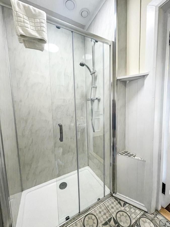 Remarkable 5Br Townhouse With Garden, Sleeps 12 เอดินบะระ ภายนอก รูปภาพ
