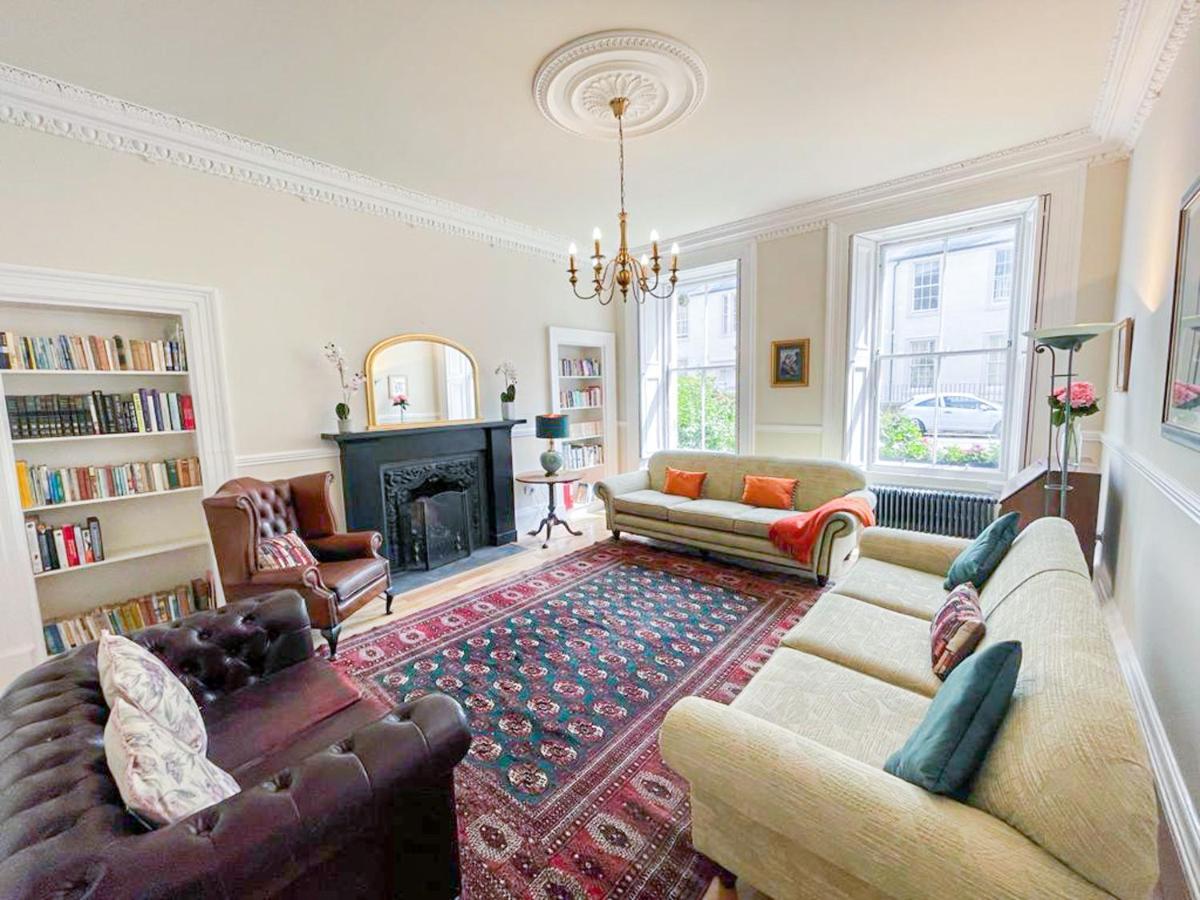 Remarkable 5Br Townhouse With Garden, Sleeps 12 เอดินบะระ ภายนอก รูปภาพ