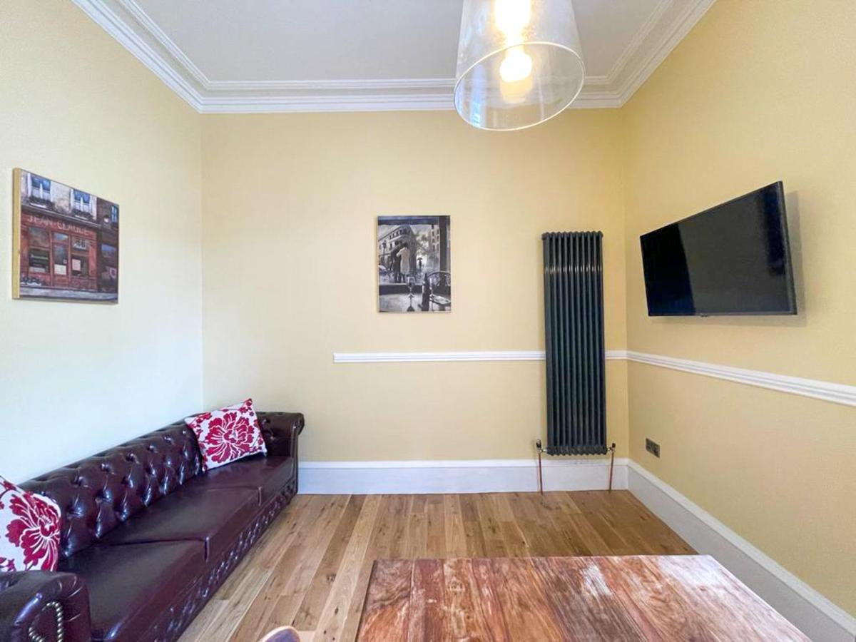 Remarkable 5Br Townhouse With Garden, Sleeps 12 เอดินบะระ ภายนอก รูปภาพ