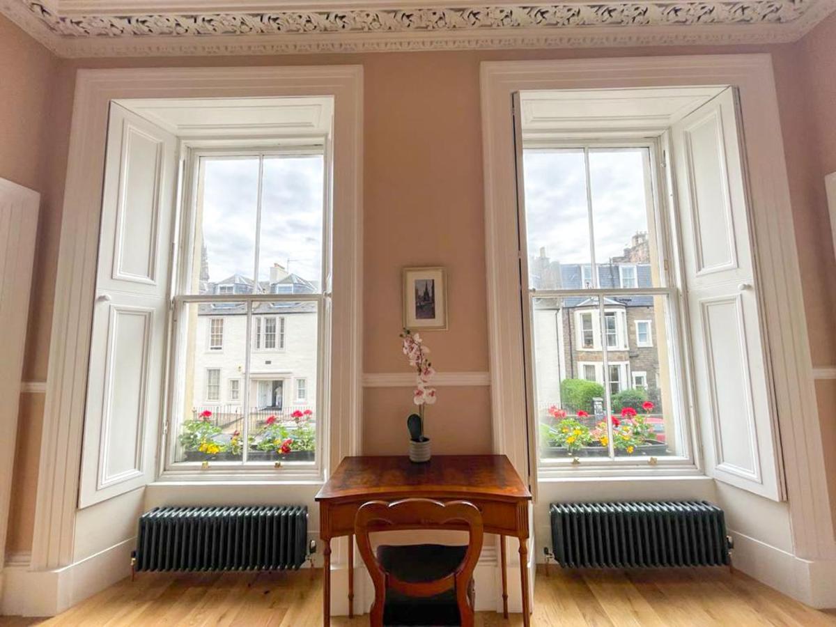 Remarkable 5Br Townhouse With Garden, Sleeps 12 เอดินบะระ ภายนอก รูปภาพ