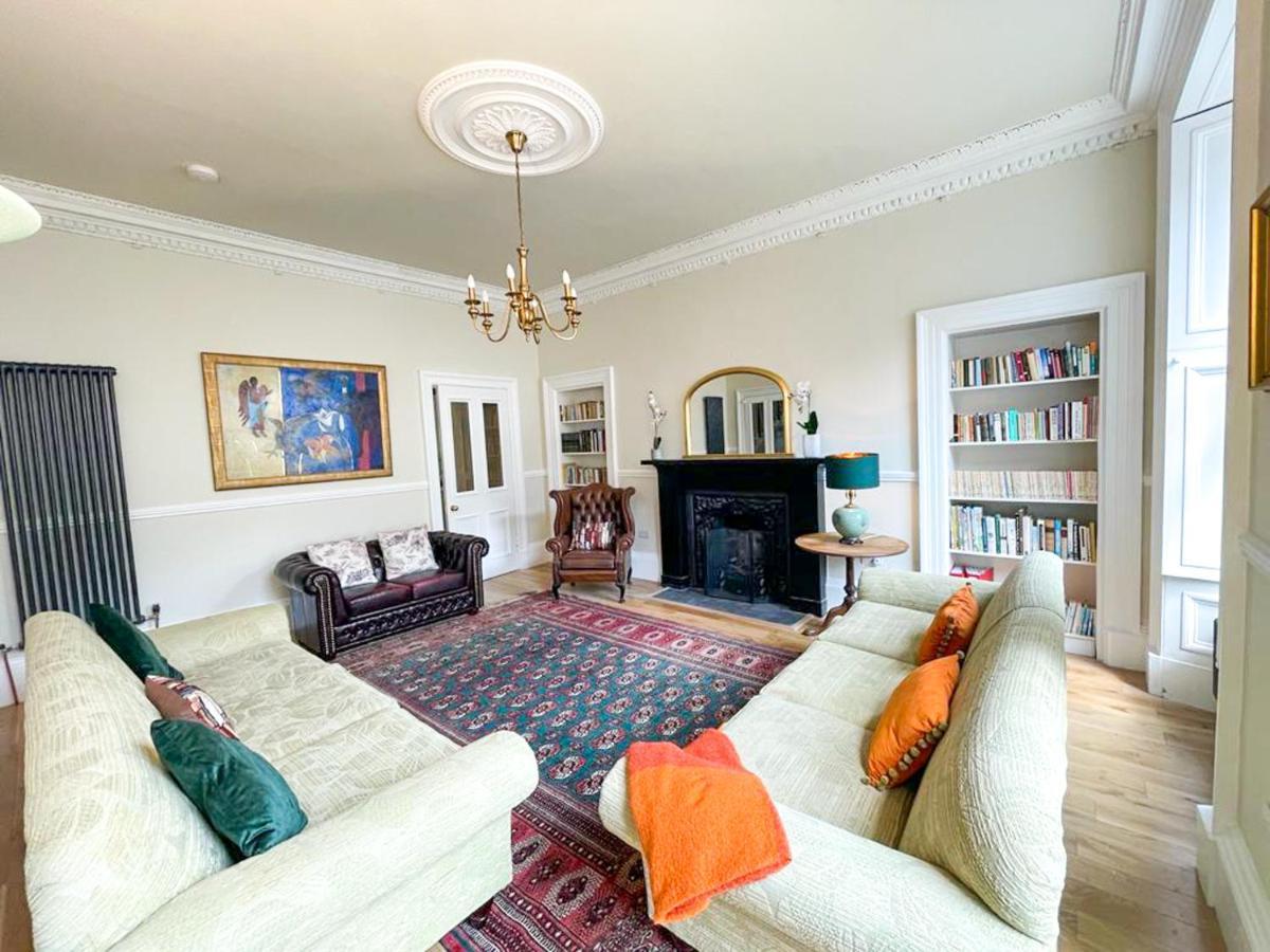 Remarkable 5Br Townhouse With Garden, Sleeps 12 เอดินบะระ ภายนอก รูปภาพ